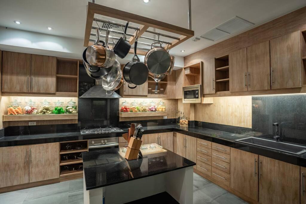 Villa In The Park, Whole House'S Suitable For Family'S Vacation Phuket Ngoại thất bức ảnh
